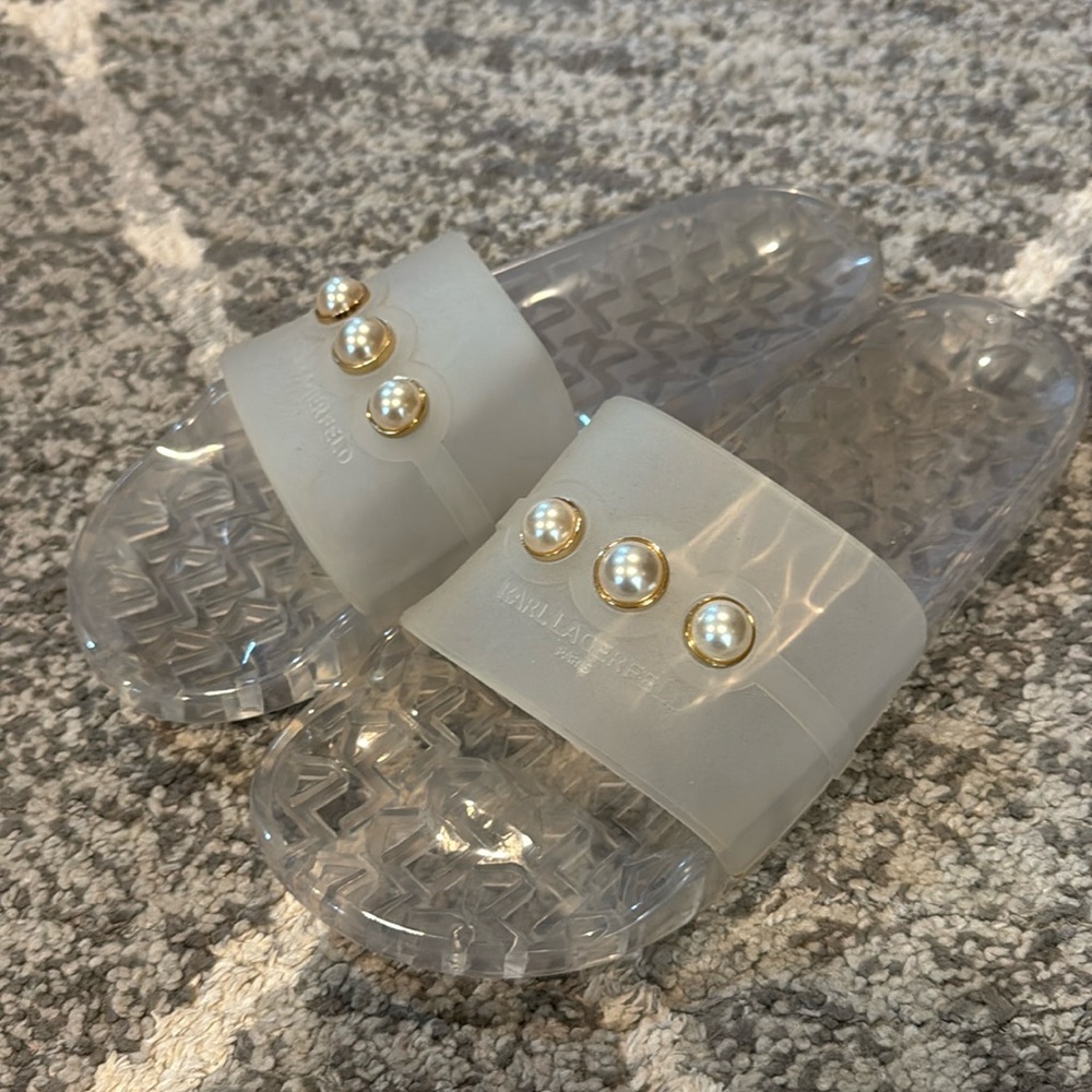 Karl lagerfeld slides